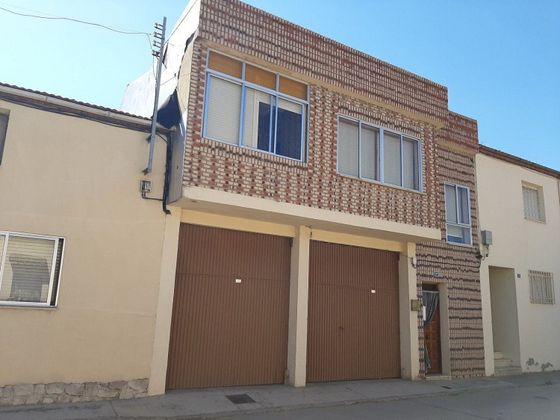 Foto 1 de Xalet en venda a calle Paraguay de 3 habitacions amb terrassa i garatge