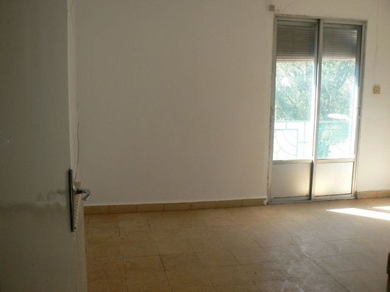 Foto 2 de Piso en venta en calle Calvario de 3 habitaciones con terraza y garaje