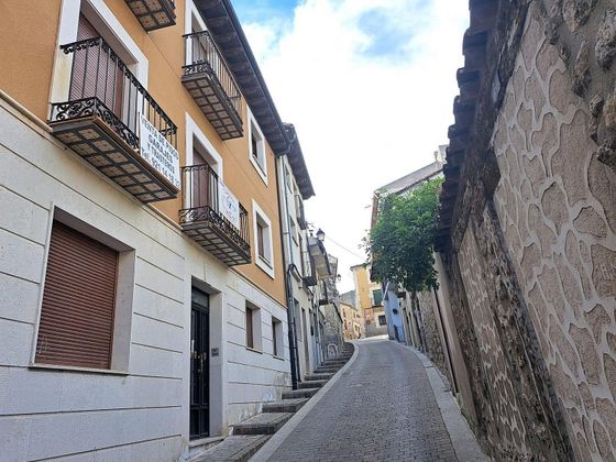 Foto 1 de Pis en venda a calle Morería de 2 habitacions amb balcó i calefacció
