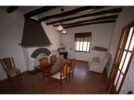 Foto 2 de Casa en venda a Pacs del Penedès de 7 habitacions amb terrassa i garatge