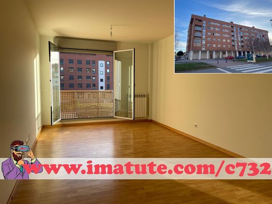 Foto 1 de Venta de piso en calle Fuenmayor de 3 habitaciones con terraza y garaje