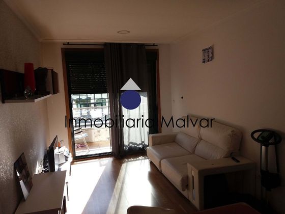 Foto 1 de Venta de piso en calle Maceira de 2 habitaciones con garaje y balcón