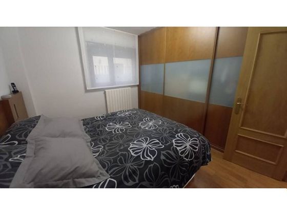 Foto 2 de Pis en venda a calle Gásperi de 3 habitacions amb garatge i balcó
