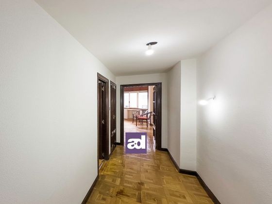 Foto 1 de Pis en venda a La Ería - Masip de 4 habitacions amb garatge i calefacció