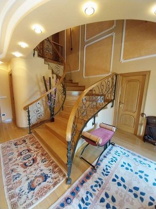 Foto 1 de Casa en venta en Armentia - Ciudad Jardín de 8 habitaciones con garaje y calefacción