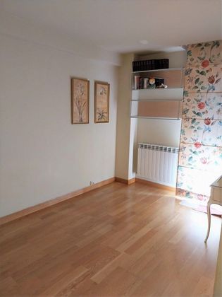 Foto 2 de Venta de piso en Lovaina - Aranzabal de 3 habitaciones con garaje y calefacción