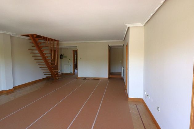 Foto 2 de Piso en alquiler en Armentia - Ciudad Jardín de 5 habitaciones con terraza y garaje