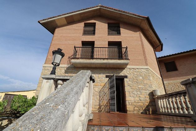 Foto 2 de Casa en venda a Ribera Alta de 6 habitacions amb jardí i balcó