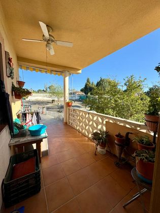 Foto 1 de Chalet en venta en Yeles de 8 habitaciones con terraza y piscina