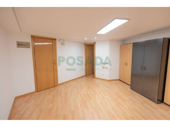 Foto 2 de Oficina en alquiler en Travesía de Vigo - San Xoán de 47 m²