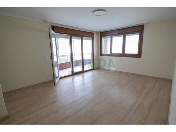 Foto 2 de Piso en alquiler en Travesía de Vigo - San Xoán de 4 habitaciones con terraza y garaje