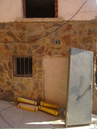 Foto 2 de Venta de casa adosada en Albelda de Iregua de 1 habitación y 126 m²