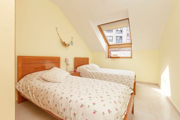 Foto 2 de Àtic en venda a Sanxenxo de 3 habitacions amb terrassa i garatge