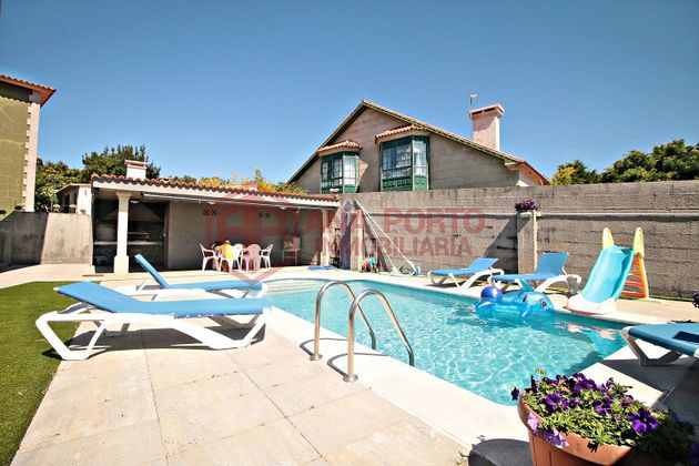 Foto 1 de Alquiler de casa adosada en Grove (O) de 5 habitaciones con terraza y piscina