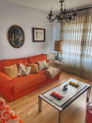 Foto 2 de Pis en lloguer a Centro - Gijón de 3 habitacions amb terrassa i mobles