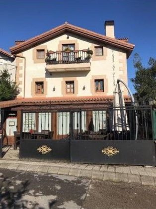 Foto 2 de Xalet en venda a Mioño - Santullán de 7 habitacions amb terrassa i balcó