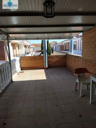 Foto 2 de Casa en venta en Madrigueras de 4 habitaciones con terraza y balcón