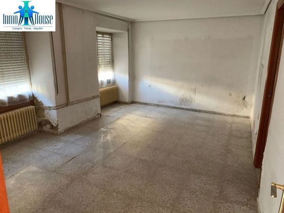 Foto 1 de Casa en venda a Chinchilla de Monte-Aragón de 5 habitacions i 260 m²