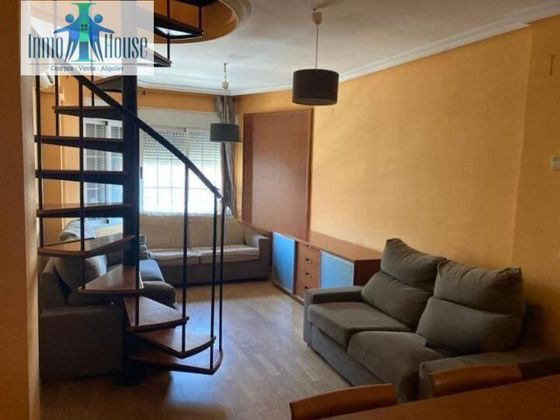 Foto 2 de Àtic en venda a Santa Cruz - Industria - Polígono Campollano de 3 habitacions amb terrassa i balcó