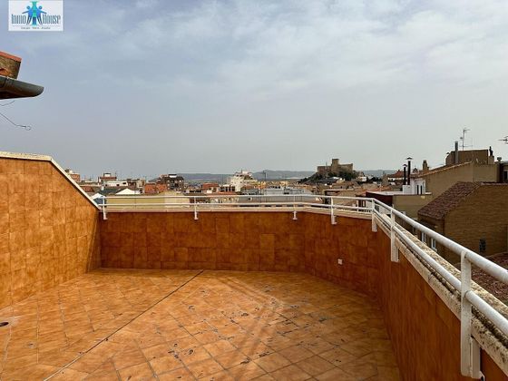 Foto 1 de Àtic en venda a Almansa de 4 habitacions amb terrassa i garatge