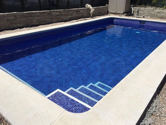 Foto 2 de Xalet en venda a Calypo Fado de 3 habitacions amb piscina i jardí