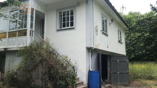 Foto 2 de Venta de chalet en calle Carballo de 3 habitaciones con garaje y jardín