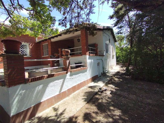 Foto 2 de Xalet en venda a Allende el Río de 4 habitacions amb terrassa i garatge