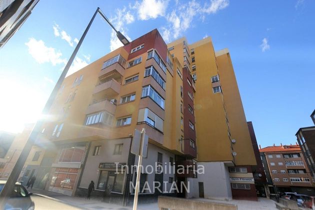Foto 2 de Àtic en venda a Plaza de Toros - Las Tenerías de 4 habitacions amb terrassa i garatge