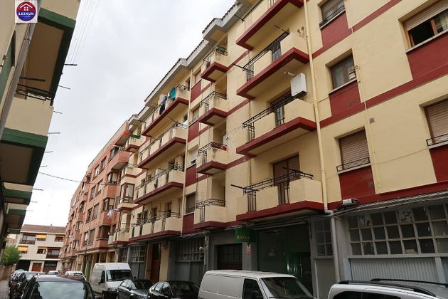 Foto 1 de Venta de piso en Peralta de 3 habitaciones con balcón y aire acondicionado