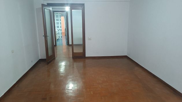 Foto 2 de Venta de piso en Auditorio - Parque Invierno de 4 habitaciones con garaje y balcón