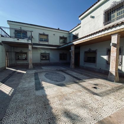 Foto 1 de Xalet en venda a calle Poblado Poblachuela Anj de 7 habitacions amb terrassa i piscina