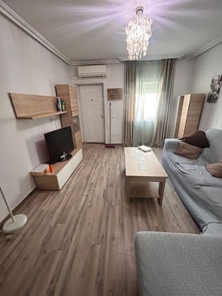 Foto 2 de Pis en venda a Marianistas - AVE de 2 habitacions amb terrassa i aire acondicionat