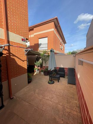 Foto 1 de Venta de piso en calle Concepcion Arenal de 1 habitación con terraza y garaje