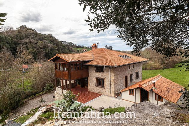 Foto 1 de Xalet en venda a Villaescusa de 6 habitacions amb terrassa i jardí