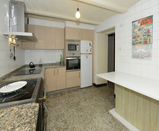 Foto 2 de Xalet en venda a calle Da Palustra de 5 habitacions amb garatge i jardí