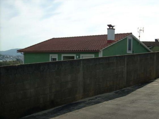 Foto 2 de Venta de chalet en calle Da Baixo de 3 habitaciones con terraza y garaje