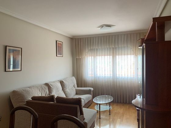 Foto 2 de Pis en venda a calle Pedro Valdivia de 3 habitacions amb garatge i calefacció