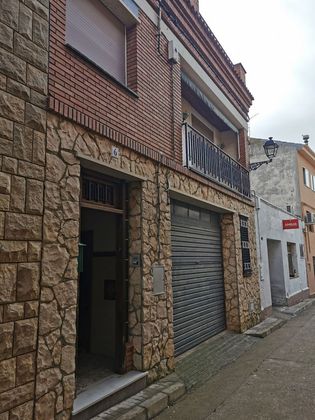 Foto 2 de Casa en venda a calle Alfonso II de 5 habitacions amb terrassa i garatge