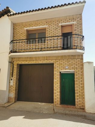 Foto 2 de Casa en venda a calle Mayor de 4 habitacions amb terrassa i piscina
