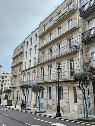 Foto 1 de Venta de piso en Praza España - Casablanca de 3 habitaciones con garaje y balcón