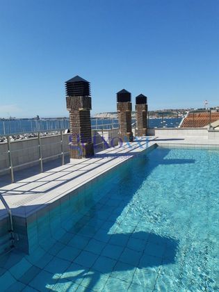 Foto 1 de Pis en venda a Las Arenas Centro de 4 habitacions amb terrassa i piscina