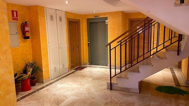 Foto 1 de Venta de piso en Hontanares de Eresma de 2 habitaciones con garaje y ascensor