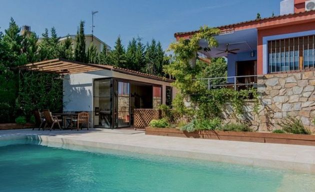 Foto 1 de Xalet en venda a calle Río Isuela de 5 habitacions amb terrassa i piscina