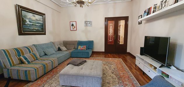 Foto 1 de Piso en venta en Casco Viejo de 3 habitaciones con terraza y garaje