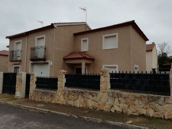 Foto 2 de Venta de casa en Espinosa de Henares - pueblo de 4 habitaciones con terraza y balcón