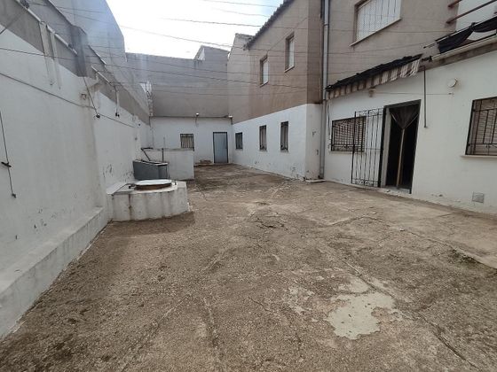 Foto 1 de Venta de chalet en Alcázar de San Juan de 9 habitaciones con terraza y garaje