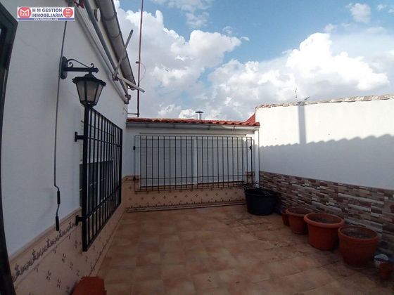Foto 2 de Venta de chalet en Alcázar de San Juan de 4 habitaciones con terraza y aire acondicionado