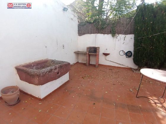 Foto 2 de Venta de chalet en Alcázar de San Juan de 10 habitaciones con terraza y jardín