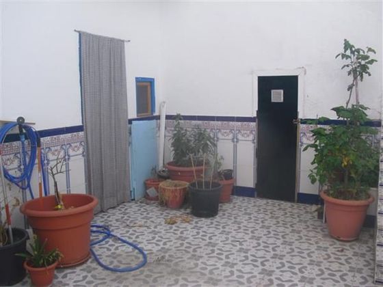 Foto 2 de Venta de chalet en Alcázar de San Juan de 3 habitaciones con terraza y garaje