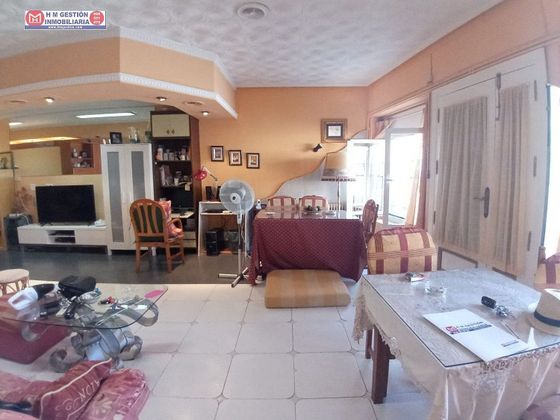 Foto 2 de Xalet en venda a Pedro Muñoz de 4 habitacions amb terrassa i aire acondicionat